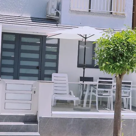아파트 Nissi Twins Apts 아이아 나파