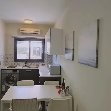 Nissi Twins Apts * 아이아 나파