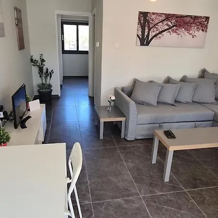 Nissi Twins Apts Apartment