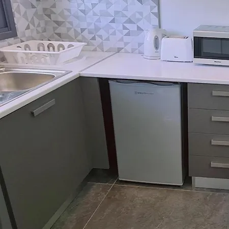 Nissi Twins Apts Apartament